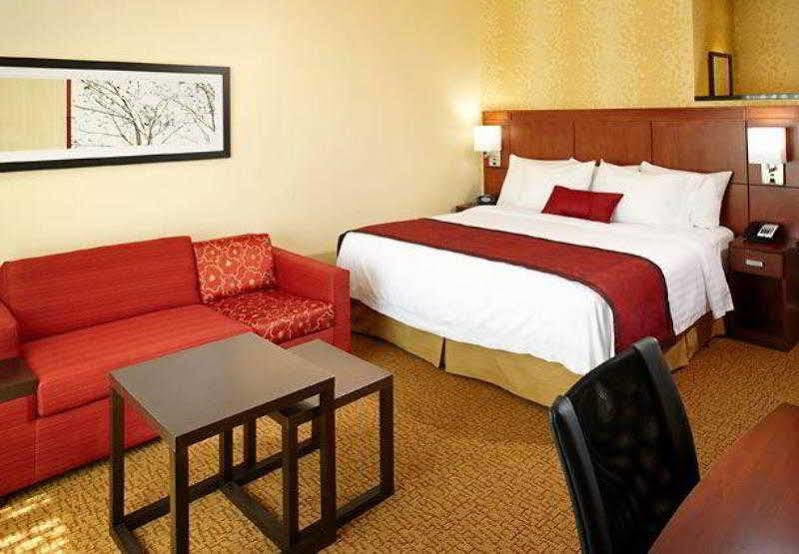 Отель Courtyard By Marriott Pittsburgh Washington Meadow Lands Экстерьер фото