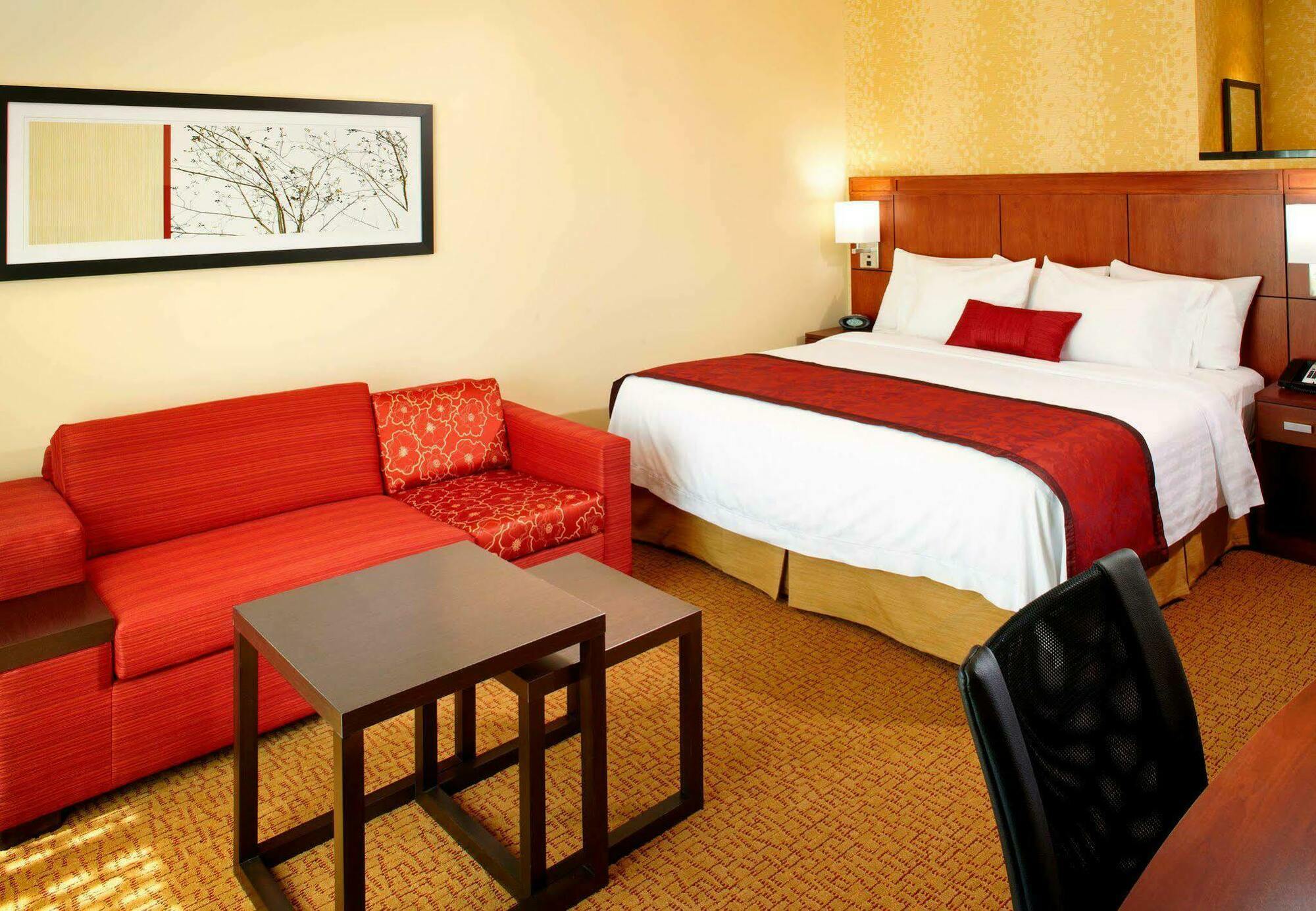 Отель Courtyard By Marriott Pittsburgh Washington Meadow Lands Экстерьер фото